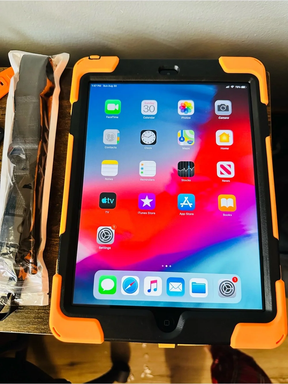 📱 iPad Air Wi-Fi + Cellular – 16GB – Excellent Condition